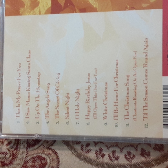 The best of Reba the Christmas collection CD music - Picture 5 of 6